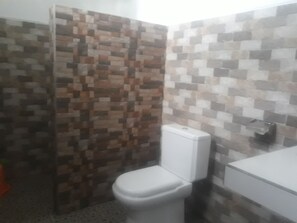 Ducha, cabezal de ducha tipo lluvia, artículos de tocador gratuitos