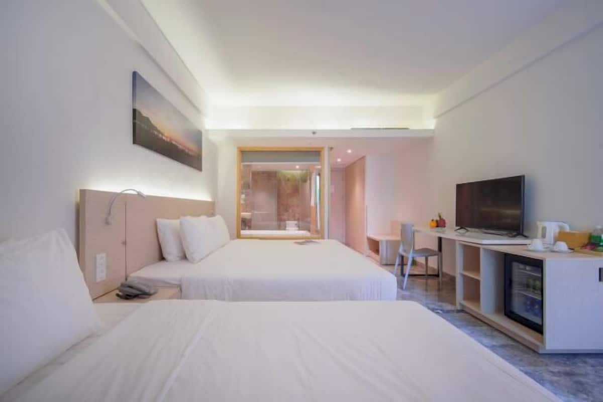 Minibar, in-room safe, desk, blackout curtains