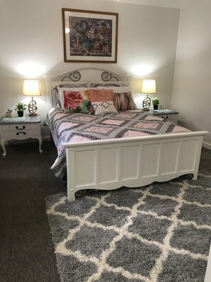 1 chambre, fer et planche à repasser, Wi-Fi gratuit, draps fournis