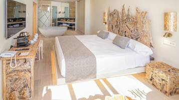 Suite superior | Caja fuerte, escritorio, espacio para trabajar con un portátil