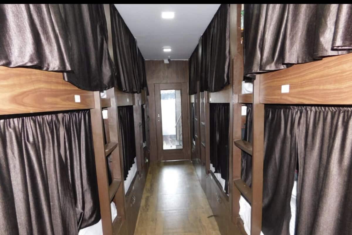 Basic Double Room Single Use, 1 Twin Bed | In-room safe, soundproofing, WiFi (free), individually furnished