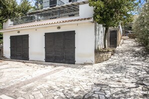 Exterior - N203 - Numana, large three-room apartment with porch (Numana)
