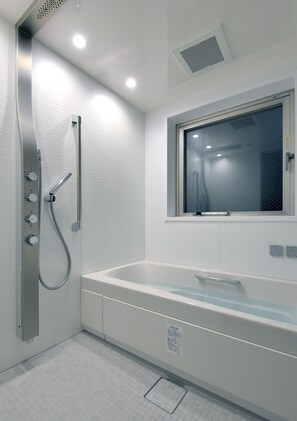 Presidential Suite, Multiple Bedrooms, Non Smoking, Hot Tub | Private spa tub