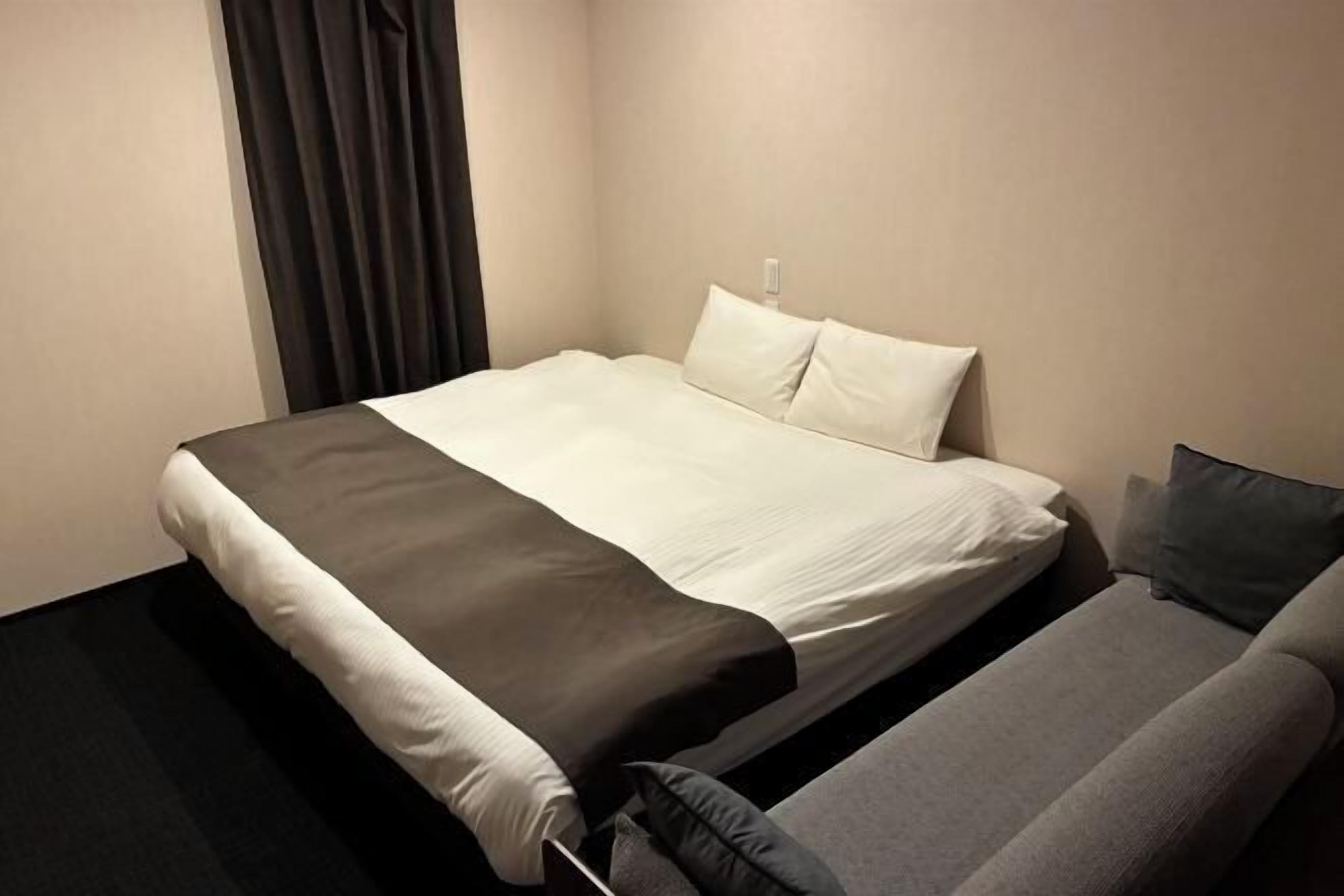 Individually decorated, blackout drapes, soundproofing, free WiFi