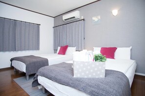 Private Vacation Home | Free WiFi - Taisho Family condo (Osaka)
