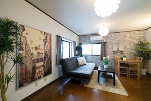 Hus (Private Vacation Home) | Opholdsområde | Fladskærms-tv