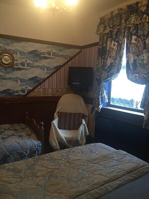 Free WiFi, bed sheets - Admiral Guest House (Lincoln)