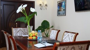 Living area - Hotel Yoshlik (Navoiy)