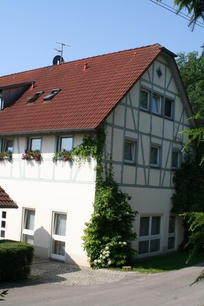 Exterior - Landhotel Zum Nicolaner (Großweitzschen)