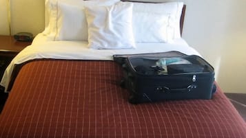 Double Room | Blackout drapes, free cribs/infant beds, rollaway beds, free WiFi