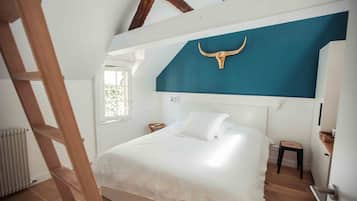 Individually decorated, individually furnished, free WiFi, bed sheets
