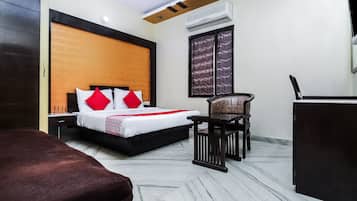 Chambre Deluxe Double ou avec lits jumeaux, 1 grand lit | Wi-Fi gratuit, draps fournis
