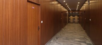 OYO Flagship 23709 Hotel Meerut International