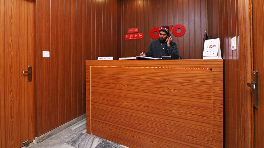 OYO Flagship 23709 Hotel Meerut International