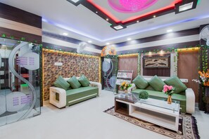 Khu tiếp khách ở sảnh