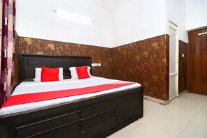 Standard Double Room | Bed sheets