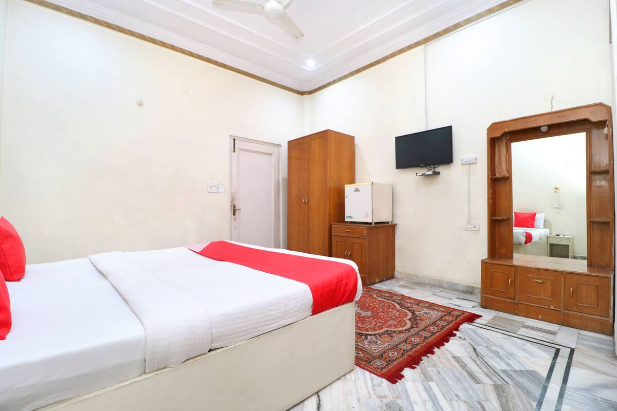 Deluxe Double or Twin Room, 1 King Bed | Free WiFi
