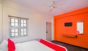 Double Room, 1 Double Bed | Free WiFi, bed sheets