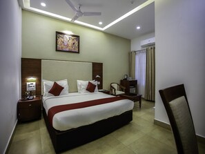 Deluxe Double or Twin Room, 1 King Bed | Free WiFi