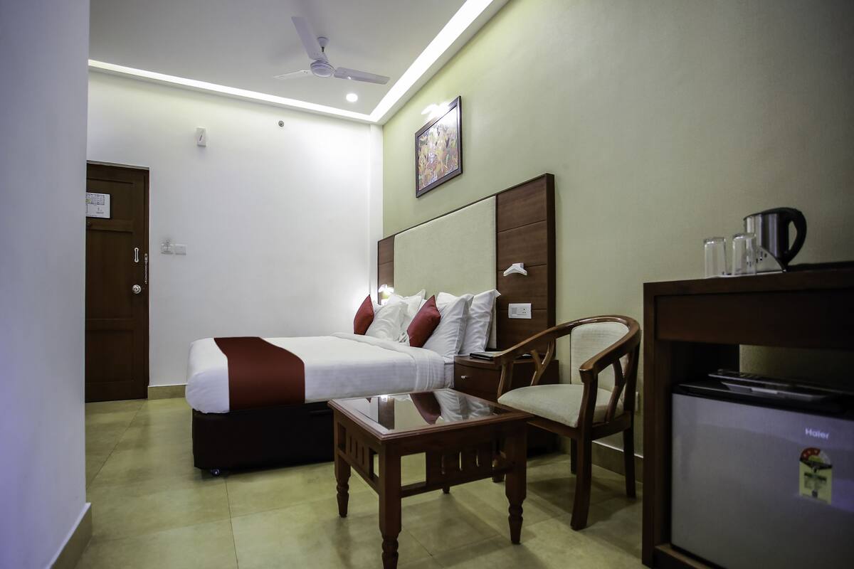 Deluxe Double or Twin Room, 1 King Bed