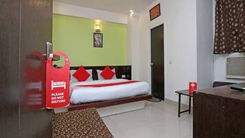 Standard Room | Meja, Wi-fi percuma, cadar katil