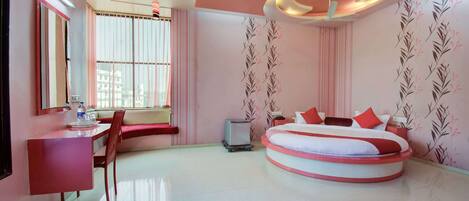 Suite, 1 Single Bed | Free WiFi, bed sheets