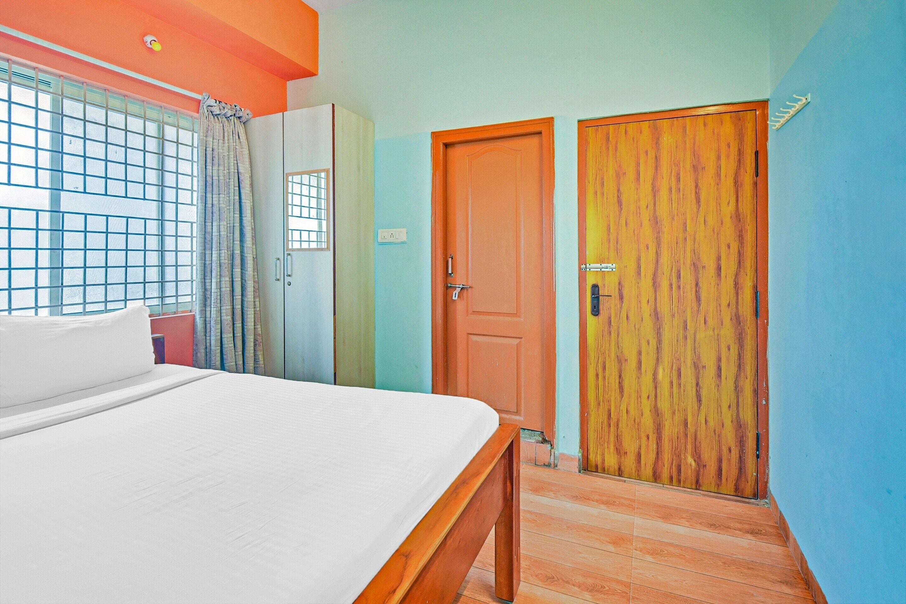 Deluxe Double or Twin Room, 1 King Bed | Free WiFi, bed sheets