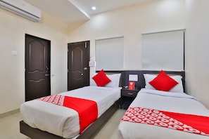 Habitación doble, 1 cama matrimonial | Wifi gratis