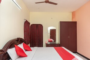 Premium bedding, free WiFi, wheelchair access