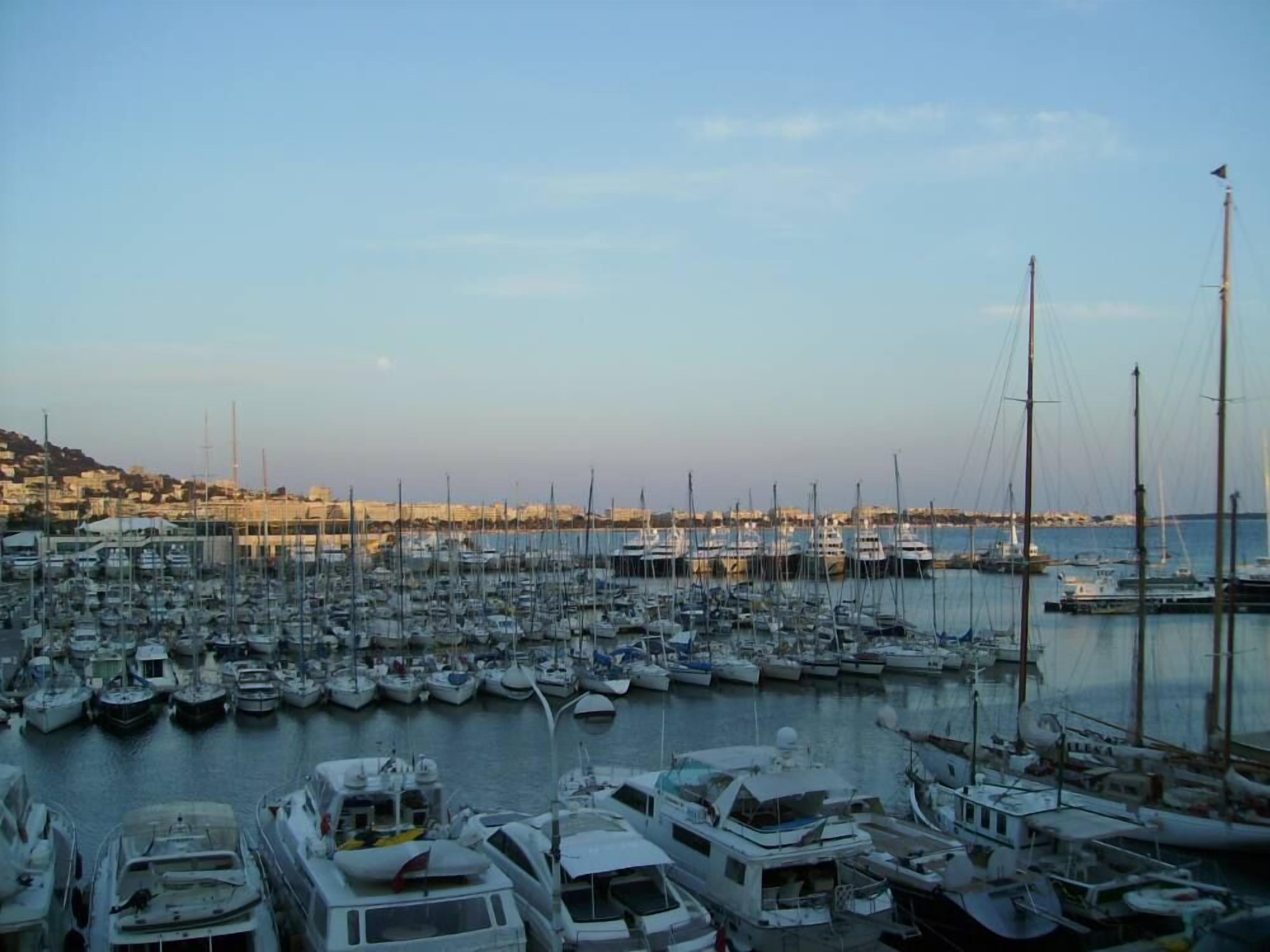 Marina