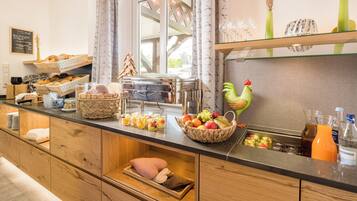 Colazione a buffet inclusa, servita tutte le mattine