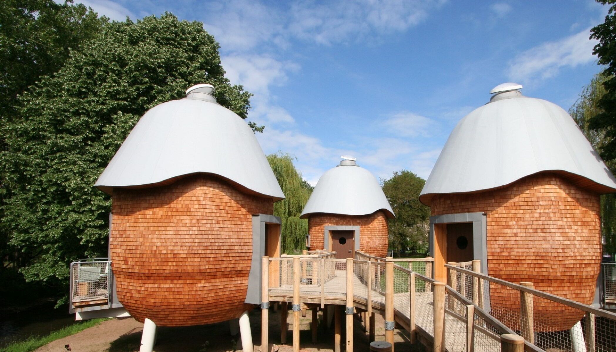 design tree house, 1 bedroom, non smoking, garden area | living area | flat-screen tv