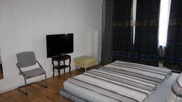 3 Schlafzimmer, Bügeleisen/Bügelbrett, WLAN, Bettwäsche