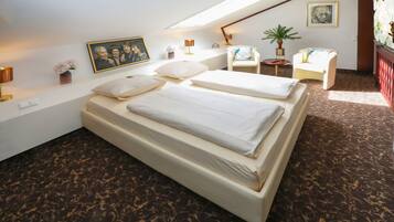 Suite presidencial | 1 habitación, ropa de cama hipoalergénica, minibar y escritorio