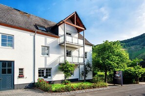 Exterior - Weingut & Gästehaus Christoph Clüsserath (Trittenheim)