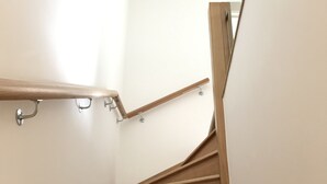Unclassified image, 5 of 9, button - Luxury Townhome Private Bedroom & Bathroom (London)