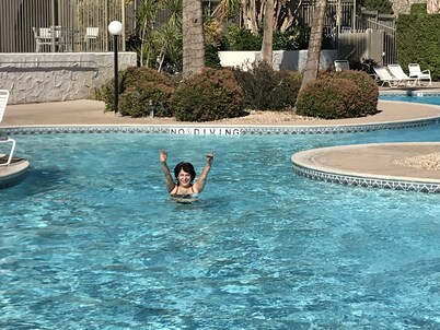 Lovely  Oasis in Mission Lakes Country Club