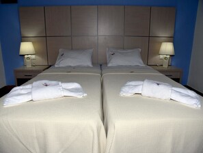 Coffres-forts dans les chambres, Wi-Fi gratuit, draps fournis