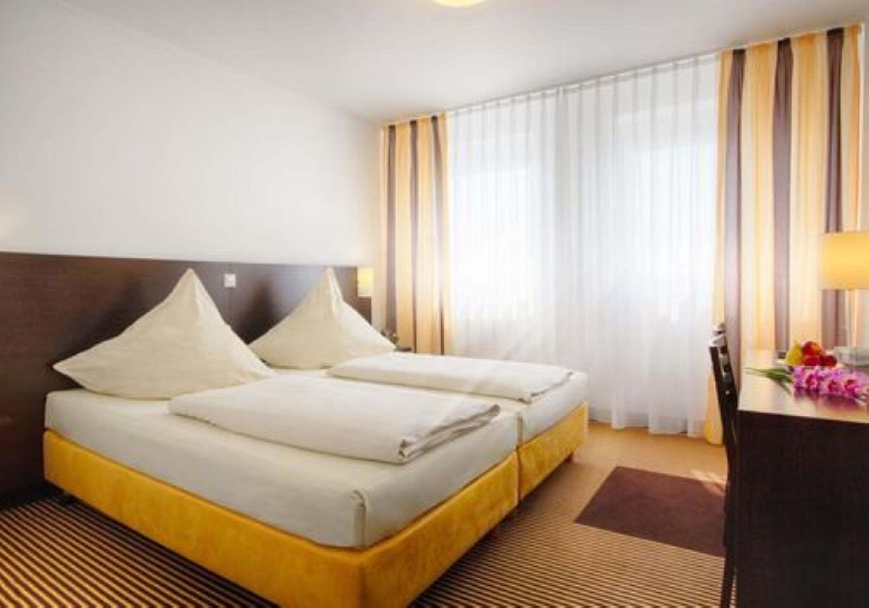 double room | 1 bedroom, blackout curtains, soundproofing, free wifi