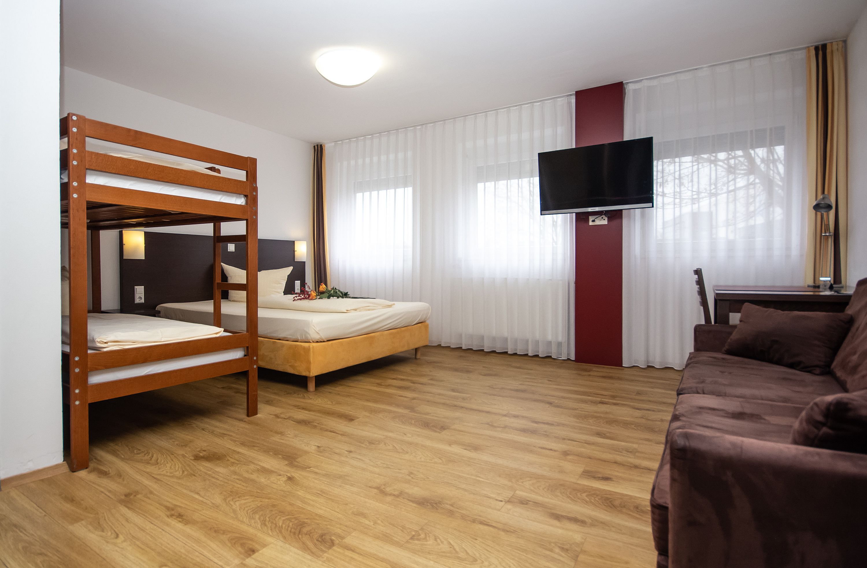 1 bedroom, blackout curtains, soundproofing, free wifi