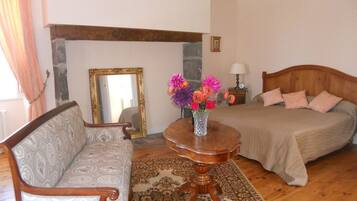 Chambre avec lits jumeaux (Jean) | Décoration personnalisée, ameublement personnalisé