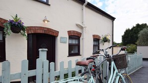Exterior detail - Byre Cottage (Exmouth)