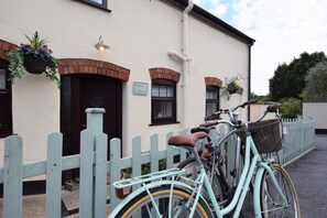 Exterior detail - Byre Cottage (Exmouth)