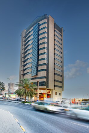 واجهة المنشأة
