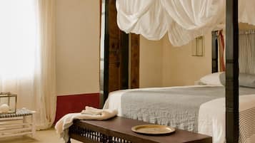 1 bedroom, in-room safe, individually decorated, individually furnished