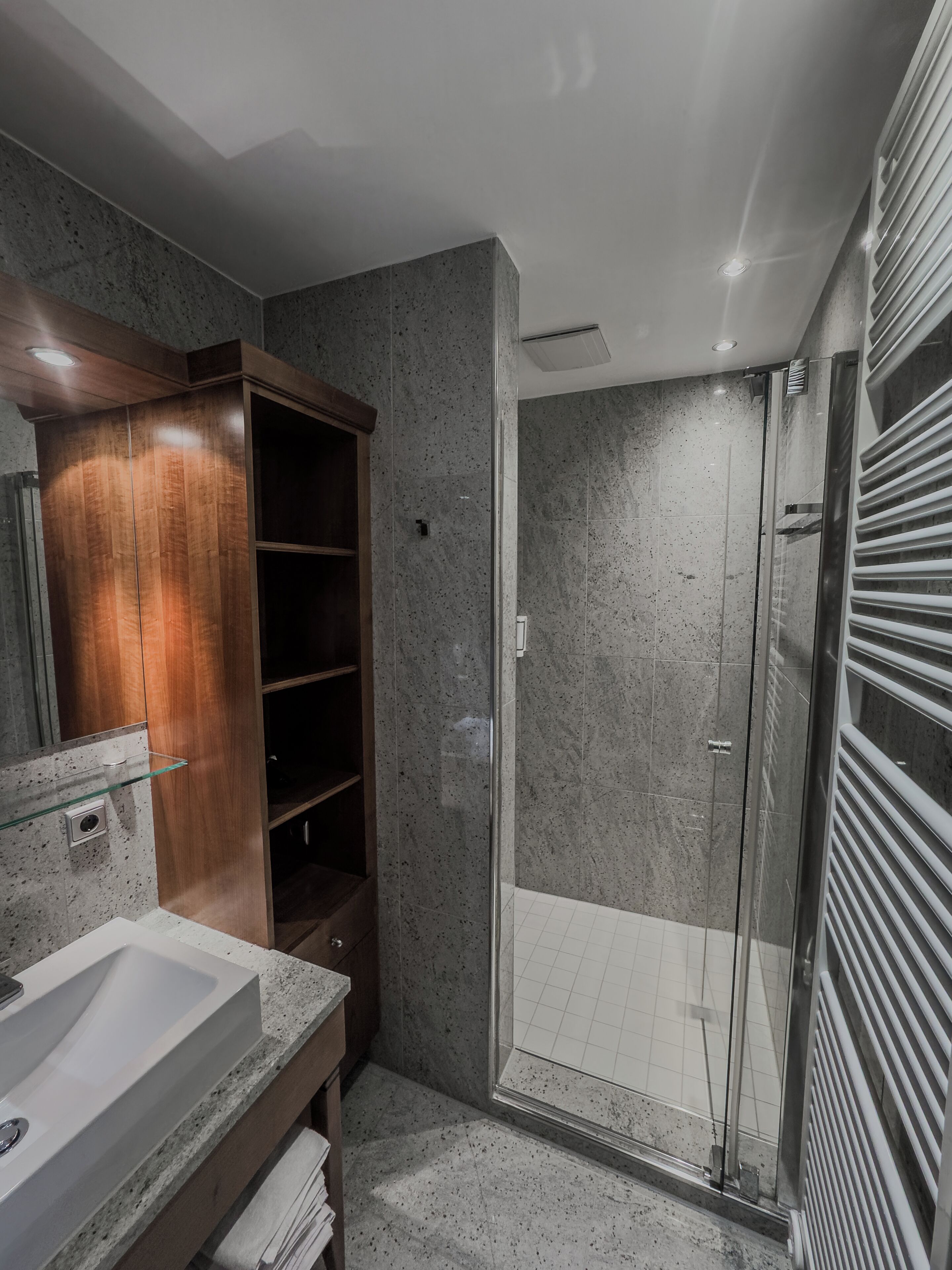 Junior-Suite, Gartenblick | Badezimmer