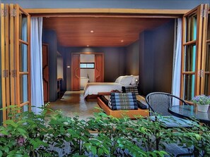 Junior Suite with Terrace | Minibar, blackout curtains, free WiFi, bed sheets - Vali Villa Bangkok (Bangkok)