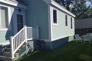 Property entrance - Cottage 206 (Wells)