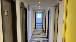 Unclassified image, 5 of 31, button - Motel Air - Glasgow Airport (Paisley)