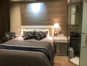 1 chambre, coffres-forts dans les chambres, fer et planche Ă repasser